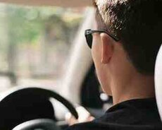 Sürücü tələb olunur