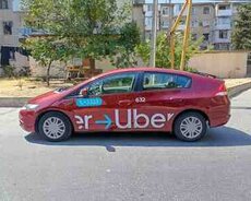 Taksi sürücüsü tələb olunur