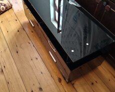 Televizor altlığı