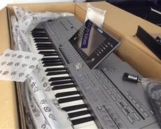 Yamaha Tyros 5 76 düyməli klaviatura sintezatoru satılır