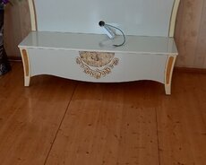 Televizor altlığı