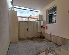 Həyət evi satılır