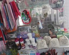 Satıcı xanım tələb olunur