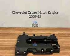 Chevrolet Крышка двигателя Cruze