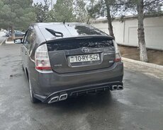 Arendaya verilir Toyota Prius gündəlik 30 manat