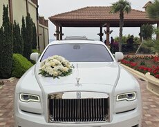 ghost rolls royce white