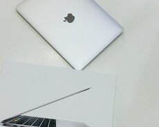 Apple Macbook Pro Touchbar