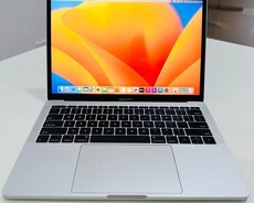 Apple Macbook Pro 13 2017 il
