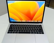 Apple Macbook Pro 13 ekran Silver
