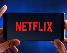 Netflix Premium hesabı hədiyyə dolu paket