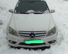 Mersedes C300 2009 il