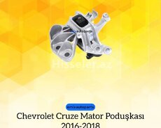 Chevrolet Cruze motor paduska