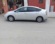 Arendaya verilir Toyota Prius 20 kuza gündəlik 30 manat