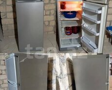 Холодильник Indesit с 2 камерами.