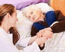Обслуживание на дому с нашим профессиональным медперсоналом для больных/пожилых людей