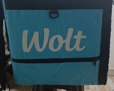 Вместе с сумкой-курткой Wolt