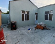 Сдается 3-х комнатный дворовый дом в Хырдалане