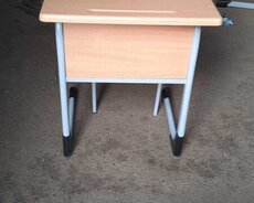 Комплект стола и стула для учебного центра