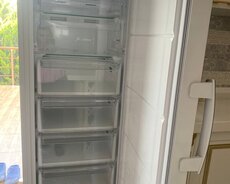 продаю холодильник