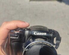 Камера Canon 500 есть