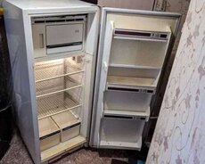 Холодильник Sycamore белого цвета