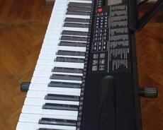 Piano 88 klaviş. Elektriksiz işləyir