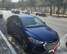 Hyundai Elantra icarəsi