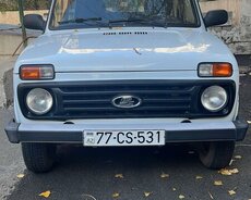 Lada (vaz) Niva 2015