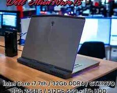 Dell AlienWare 15 (4K Ekran)