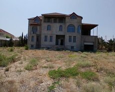 4 mərtəbəli villa