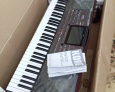 Korg pa 700