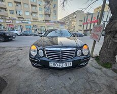 Mercedes E 220 minik