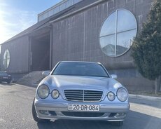 Mercedes E-240