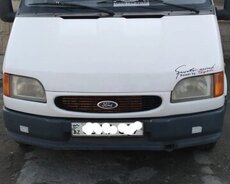 Ford Transit icareye verilir