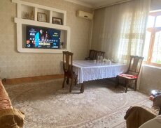 Binəqədide həyət Evi Satilir
