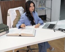 Ofis meneceri axtarılırr