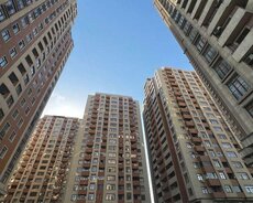 Main y/k 4 otaqlı mənzil satılır