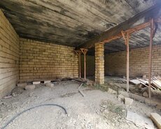 Masazır qəsəbəsi, İstiqlaliyyət küçəsi