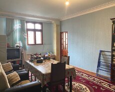 Elmlər Akademiyası m/s yaxın 4 otaq satılır