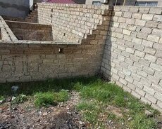 2.5 sotda 3 otaqlı natamam tikili satılır