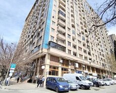 28 May m/st yanında Af Com Plaza