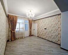 Qurtuluşda 3 otağa düz mənzil