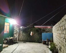 2 sotda 4 otaqlı həyət evi satılır