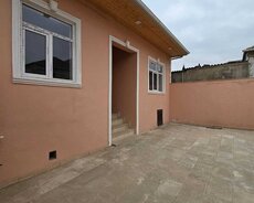 Binəqədidə 4 otaqlı həyət evi