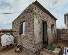 1.5 sotda 1 otaqlı həyət evi satılır