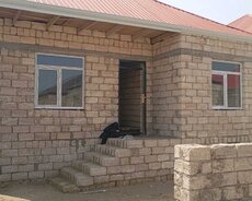 1.5 sotda 3 otaqlı həyət evi satılır