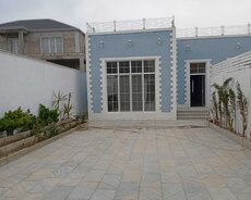Şüvəlanda gözəl bağ evi