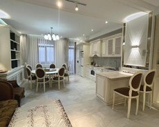 İnşaatçılar m/s yaxın 4 otaqlı mənzil satılır