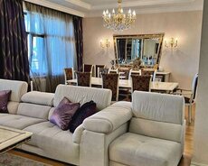 Günaydın restoranının yanında 3 otaq satılır