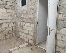 1 otaqlı həyət evi satılır